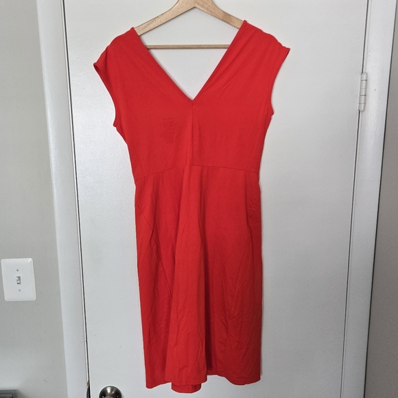 Patagonia Bandha Red Twist Front Dress Size Medium - Picture 2 of 3